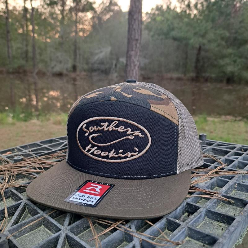 Southern Hookin' Camo/Black/Loden 7 Panel